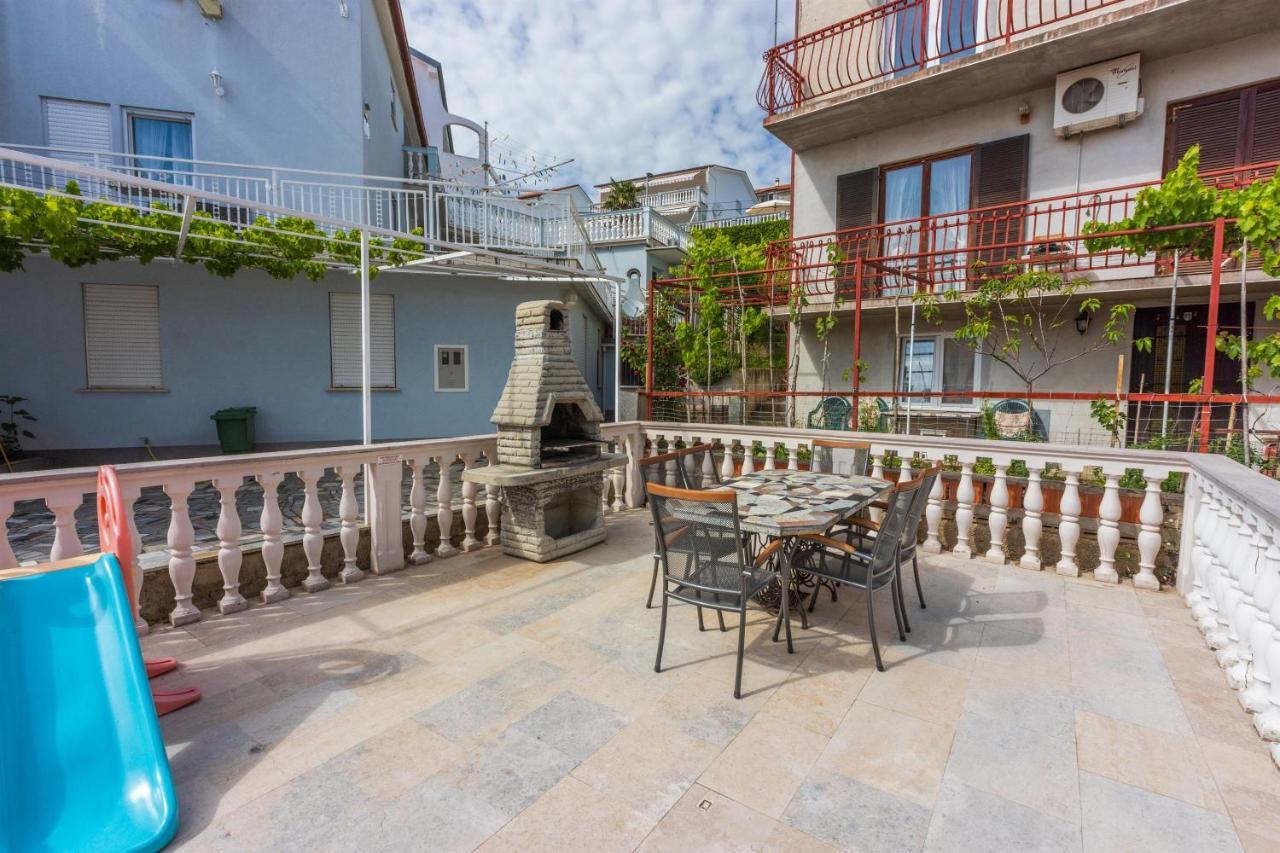 Apartments Mirela Crikvenica Esterno foto