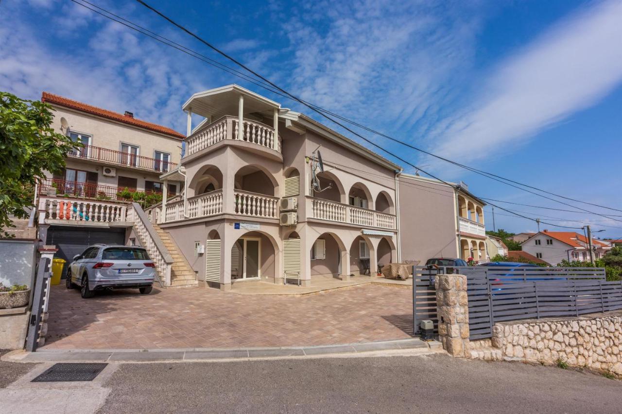 Apartments Mirela Crikvenica Esterno foto