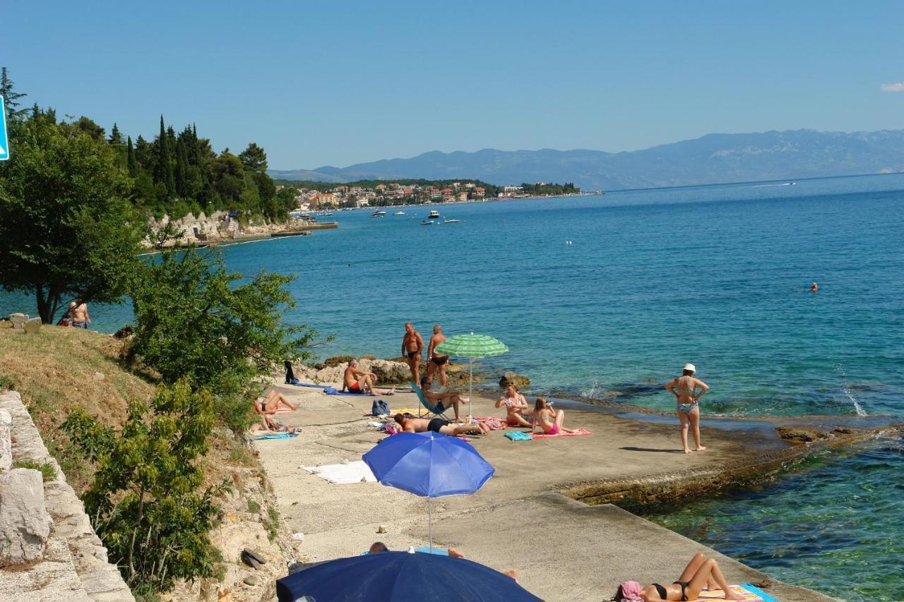 Apartments Mirela Crikvenica Esterno foto